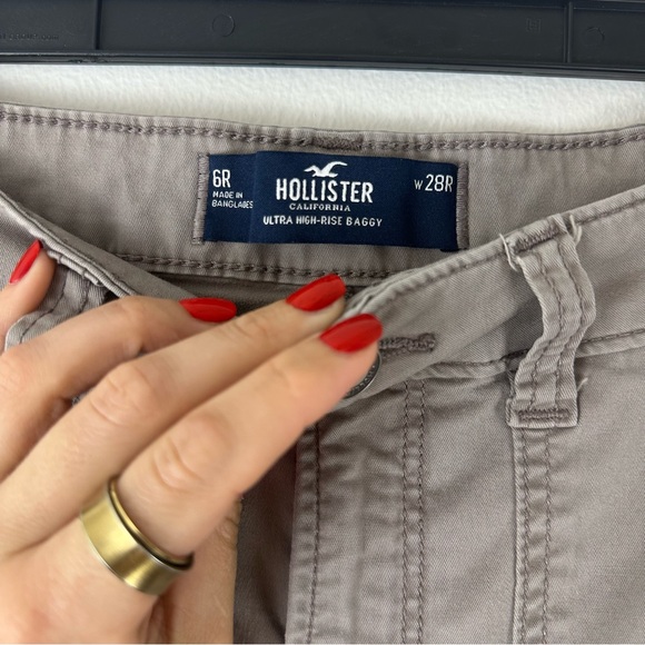 Hollister Ultra High Rise Baggy Cargo Pants Size 2 3 Pocket Khaki Cotton Blend - Picture 7 of 8